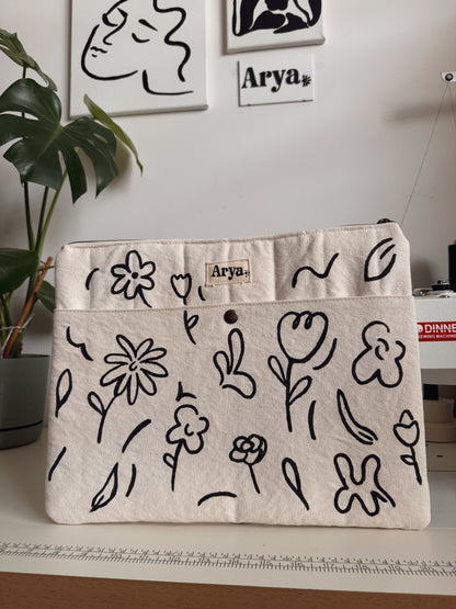 Arya Carry